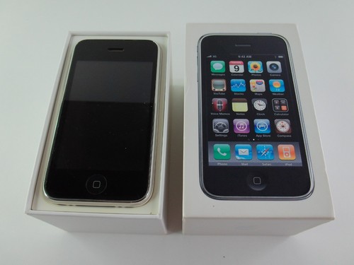 Near mint apple iphone - near, 3gs