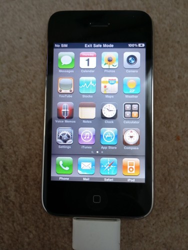 Apple phone 3gs white - i,