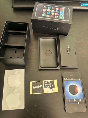 Genuine apple iphone 3gs - iphone,